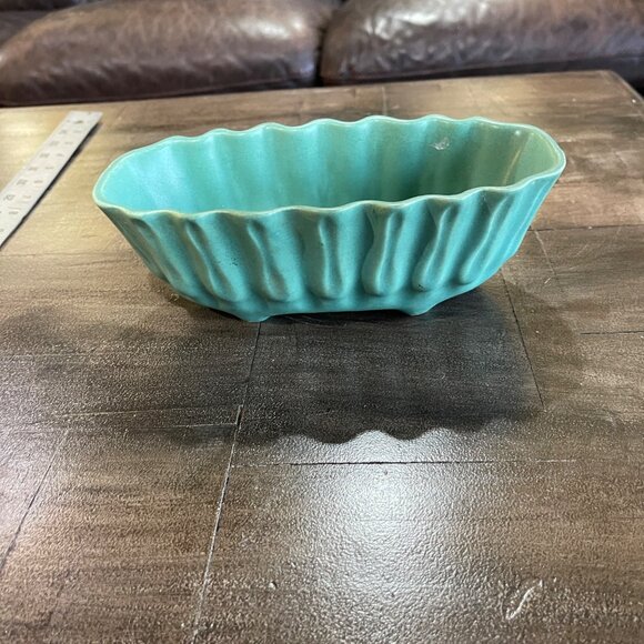 Vintage USA Pottery Turquoise Planter 8" Long Textured Scalloped Design Home De - Picture 6 of 11